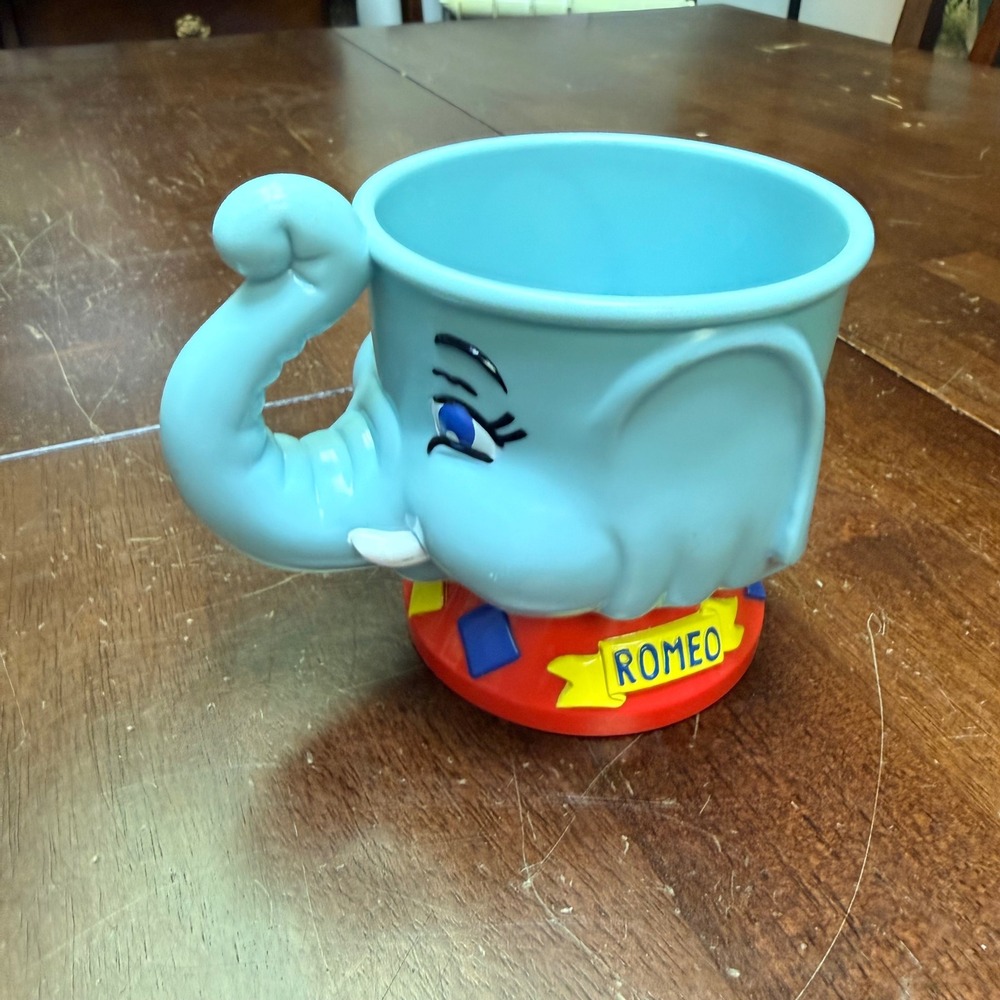 VTG Ringling Bros‎ Romeo Elephant Mug Unisex Blue Circus Souvenir 3D Plastic Cup